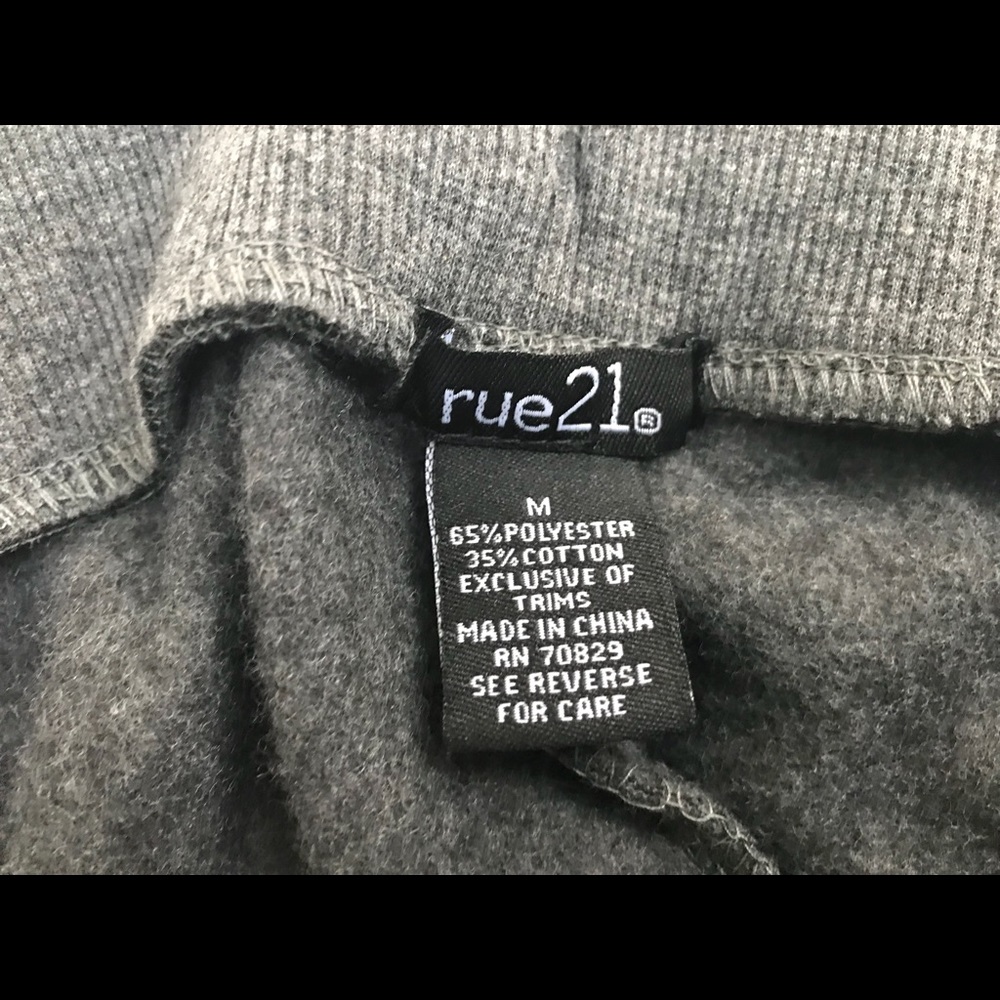 NEW! 🎉HP🎉Rue21 Grey Joggers - Picture 6 of 6